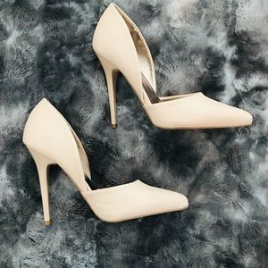 High Heel Pointed Toe Ivory / Tan Size Size 8